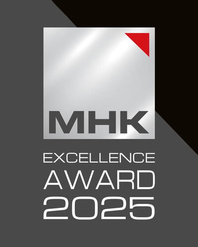Logo des „MHK Excellence Award 2025“ mit silbernem Quadrat, roter Ecke und weißer Typografie auf dunkelgrauem Hintergrund