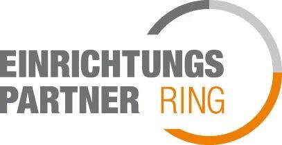 Logo mit den Worten „Einrichtungspartner Ring“ in grauer und orangefarbener Schrift, ergänzt durch einen halbkreisförmigen Ring in Grau und Orange rechts neben dem Text