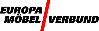 Schwarzes „Europa Möbel Verbund“-Logo mit fett gedruckter Schrift, zweizeiliger Anordnung und markanter roter Diagonallinie zwischen „Möbel“ und „Verbund“ auf weißem Hintergrund