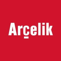 Arçelik Schriftzug in fett weißer Typografie mit unterstrichenem Buchstaben „e“ auf rotem quadratischem Hintergrund