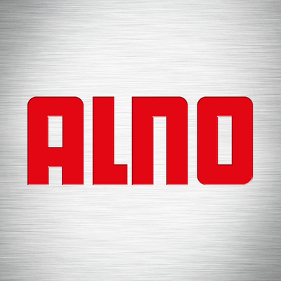 Rotes ALNO-Schriftzug-Logo mit klaren Blockbuchstaben auf gebürstetem, hellgrauem Metallhintergrund