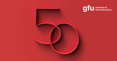 Roter 3D-Schriftzug der Zahl 50 mit gfu Consumer & Home Electronics Logo auf einfarbig rotem Hintergrund